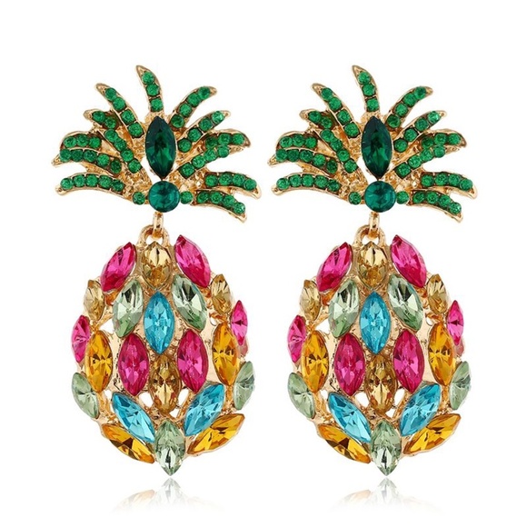 WILD AND BEAUTIFUL PINEAPPLE EARRINGS - Picture 1 of 3